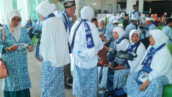 Melemahnya Rupiah Berimbas Pada Kenaikan Biaya Umroh