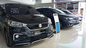 20221208-Display-Mobil-Suzuki-di-Showroom-PT-Jagorawi-Motor-Pangkalpinang.jpg