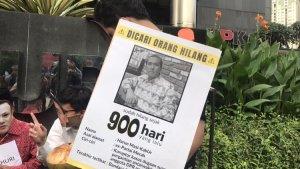 20230809-Indonesia-Corruption-Watch-memperingati-hilangnya-Harun-Masiku.jpg
