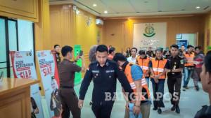 20250911-DIGIRING-PETUGAS-Sejumlah-tersangka-dugaan.jpg