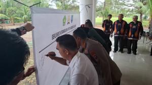 20250913-TANDATANGAN-Penandatanganan-deklarasi-kebangsaan-untuk-Indonesia-damai.jpg