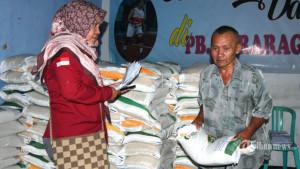20250916-bansos-beras-10-kg.jpg