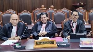 20250923-Tim-kuasa-hukum-paslon-nomor-urut-1.jpg