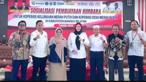 bangka/20250924-FOTO-BERSAMA-Wakil-Bupati-Bangka-Selatan-Debby-Vita-Dewi-ketika.jpg