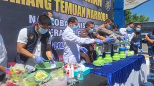 20250924-PEMUSNAHAN-Polda-Babel-melakukan-pemusnahan-12.jpg20250924-PEMUSNAHAN-Polda-Babel-melakukan-pemusnahan-barang-bukti-narkotika.jpg20250924-PEMUSNAHAN-Polda-Babel-melakukan-pemusnahan-barang-bukti-narkotika-12.jpg20250924-PEMUSNAHAN-Polda-Babel-melakukan-pemusnahan-1231.jpg