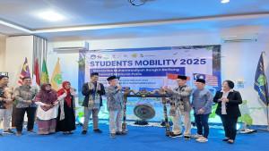 20250924-Pembukaan-kegiatan-Student-Mobility-Tahun-2025-oleh-Rektor-Unmuh.jpg