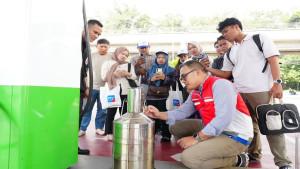 20250925-EDUKASI-PANTAU-SPBU-Karyawan-Pertamina-melalui-program-Edukasi-Pantau-SPBU.jpg