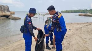 bangka/20250927-AKSI-BERSIH-PANTAI.jpg