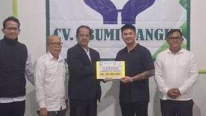 20250929-BANTUAN-CSR-Direktur-CV-Buba-Louis-A-F.jpg