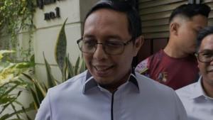 20250929-Hasan-Nasbi-sowan-ke-rumah-Jokowi.jpg