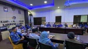 20251001-PENGADAAN-TANAH-Pj-Sekda-Bangka-Thony-Marzah-saat-melaksanakan.jpg