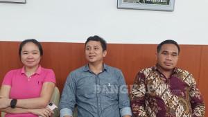 20251007-PH-Ketua-Poktan-Suka-Makmur-Suhardi-Tengah-saat-berfoto-bersama.jpg
