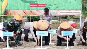 20251008-POLDA-BABEL-Wakapolda-Babel-Brigjen-Pol-Tony-Harsono.jpg