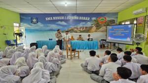 bangka/20251008-TERTIB-LALIN-Anggota-Satlantas-Polres-Bangka-dalam-program-Police-21.jpg