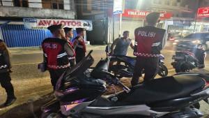 20251011-PATROLI-BLUE-LIGHT-Sat-Samapta-Polres-Bangka-saat-1.jpg20251011-PATROLI-BLUE-LIGHT-Sat-Samapta-Polres-Bangka-saat-melakukan-patroli-blue-light.jpg
