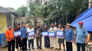 20251018-BERIKAN-BANTUAN.jpg