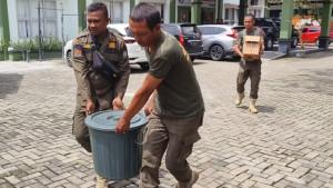 20251020-Anggota-Satpol-PP-K.jpg