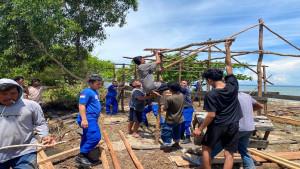 bangka/20251022-PONDOK-NELAYAN-Polairud-Polres-Bangka-Barat-melakukan-kegiatan.jpg