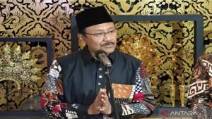 20251023-Menteri-Sosial-Saifullah-Yusuf-memberikan-keterangan.jpg