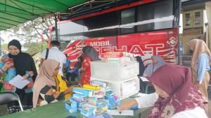 20251023-Mobil-Sehat-PT-TIMAH-Tbk-hadir-di-Lapangan-Volly-depan.jpg
