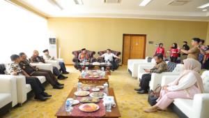 20251024-SAMBUT-MENTERI-KOPERASI-Gubernur-Babel-Hidayat-Arsani-bersama-Kajati.jpg