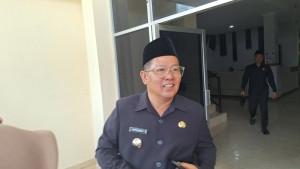 20251027-Wakil-Bupati-Bangka-Tengah-Efrianda-saat-memberikan-keterangan-12.jpg