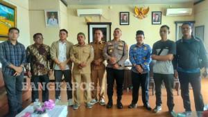 20251028-FOTO-BERSAMA-Plt-Kepala-Kesatuan-Bangsa-dan-Politik.jpg