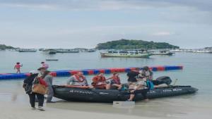 20251103-BERLABUH-Turis-asal-Eropa-mayoritas-dari-Prancis-berlabuh-di-Pulau-Belitung.jpg