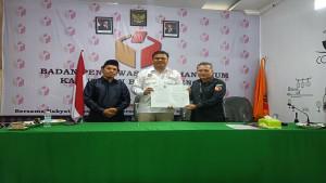 20251111-PKS-KetuaBawaslu-Kabupaten-Bangka-Tengah-dan.jpg