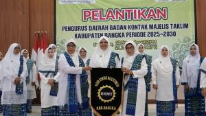 20251112-PENGURUS-BARU-Pelantikan-pengurus-baru-BKMT-Kabupaten-Bangka.jpg