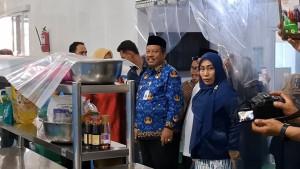 20251117-TINJAU-DAPUR-SPPG-Wali-Kota-Pangkalpinang-meninjau-langsung.jpg