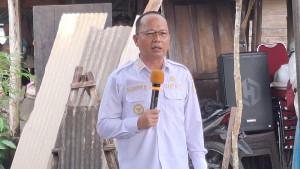 bangka/Bupati-Bangka-Tengah-Algafry-Rahman-pegang-mik.jpg