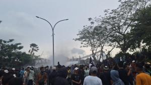 Demo-penambang-di-kantor-PT-Timah.jpg