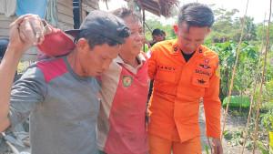 Evakuasi-pencari-burung-yang-hilang-di-hutan-munggu.jpg