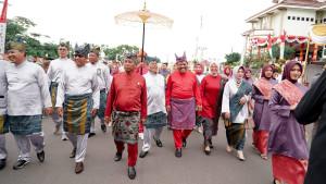 Iringan-PJ-Wali-Kota-dan-Wali-Kota-Terpilih.jpg