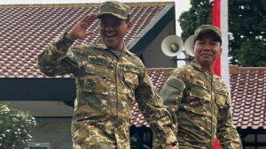 Menteri-ESDM-Bahlil-Lahadalia-kiri-menjalani-retreat-di-Akademi-Militer-Akmil-Magelang.jpg
