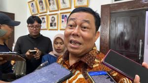 PJ-Wali-Kota-Pangkalpinang-ditodong-wawancara.jpg