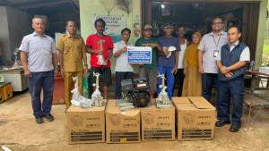 PT-Timah-serahkan-bantuan-di-Beltim.jpg