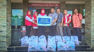 Pemkab-Basel-Bantu-Sembako-ke-PMI.jpg