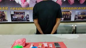 Pengedar-Sabu-di-Desa-Kelabat-Ditangkap-Polisi.jpg