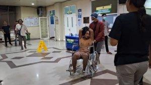 Riki-pria-pelaku-pembunuhan-istri-dan-anak-dibawa-ke-RSUD.jpg