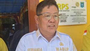 bangka/Wakil-Bupati-Bangka-Tengah-Efrianda-baju-putih.jpg