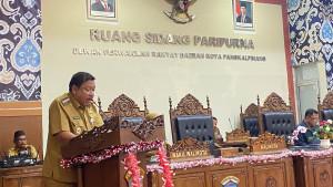 Wali-Kota-Pangkalpinang-Saparudin-lagi-pidato.jpg
