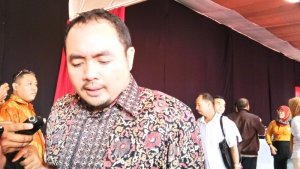 anggota-divisi-pengawasan-dan-sosialisasi-bawaslu-ri-mochammad-afifuddin_20171206_184008.jpg