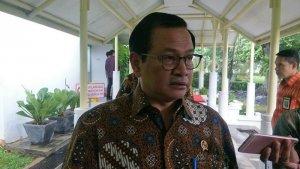 seskab-pramono-anung-di-istana-kepresidenan-jakarta-senin.jpg
