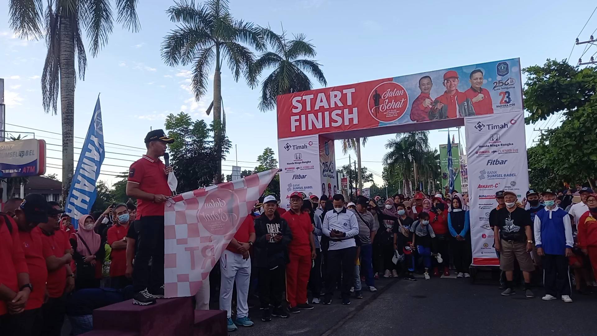 Pagi Ini 35 Ribu Peserta Ramaikan Jalan Sehat Bangka Pos dan Kota Sungailiat