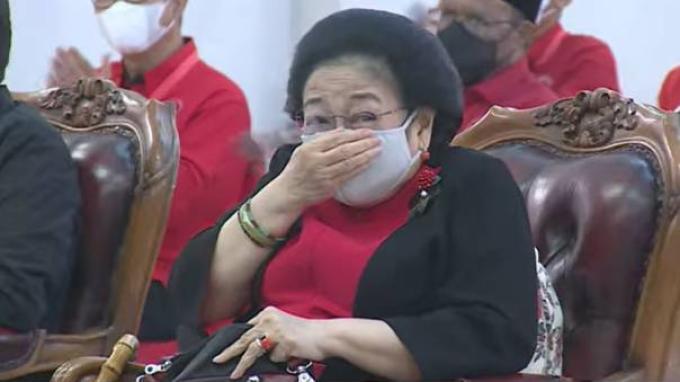 20220621-Eskpresi-Ketua-Umum-PDIP-Megawati-Soekarnoputri-saat-Presiden-Jokowi-oke.jpg