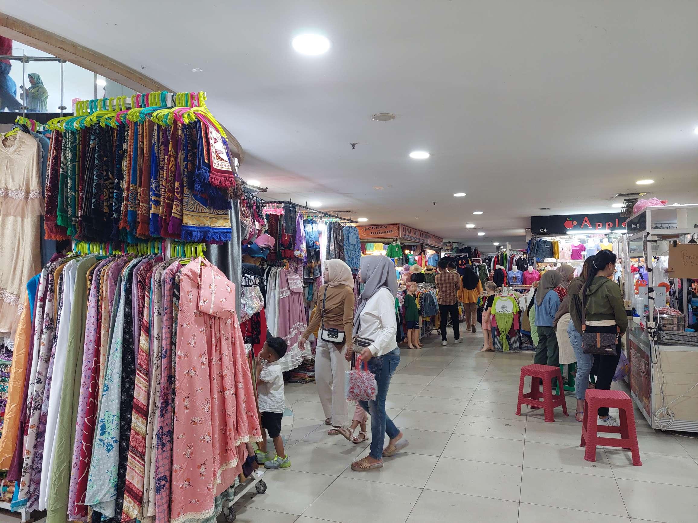 20231004-Kondisi-Lapak-Pusat-Perbelanjaan.jpg