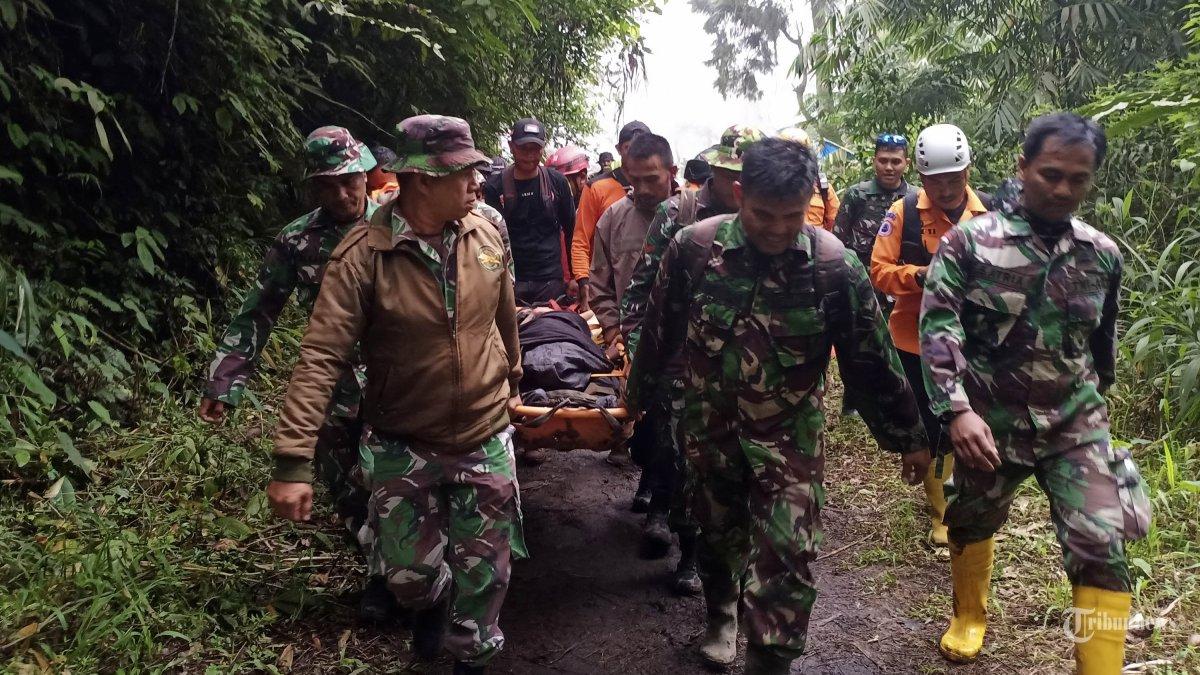 Terjebak Erupsi Gunung Marapi, 11 Pendaki Tewas