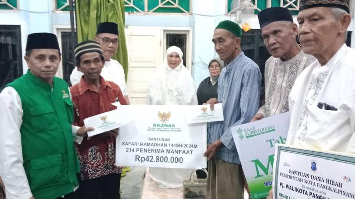 20240319-Penyerahan-dana-hibah-untuk-Masjid-Al-Hasanah-Kelurahan-Bacang12.jpg